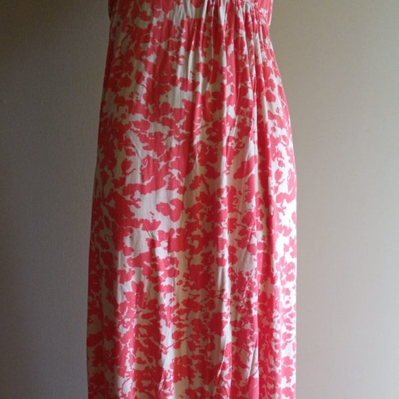 Dresses - Picture 2 of 2